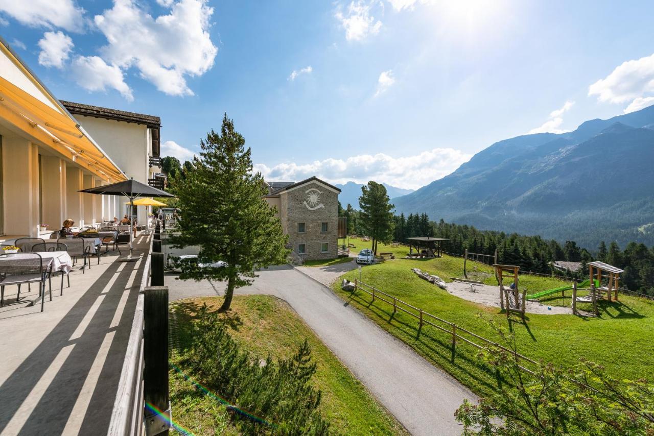 Hostel By Randolins St. Moritz Exterior photo